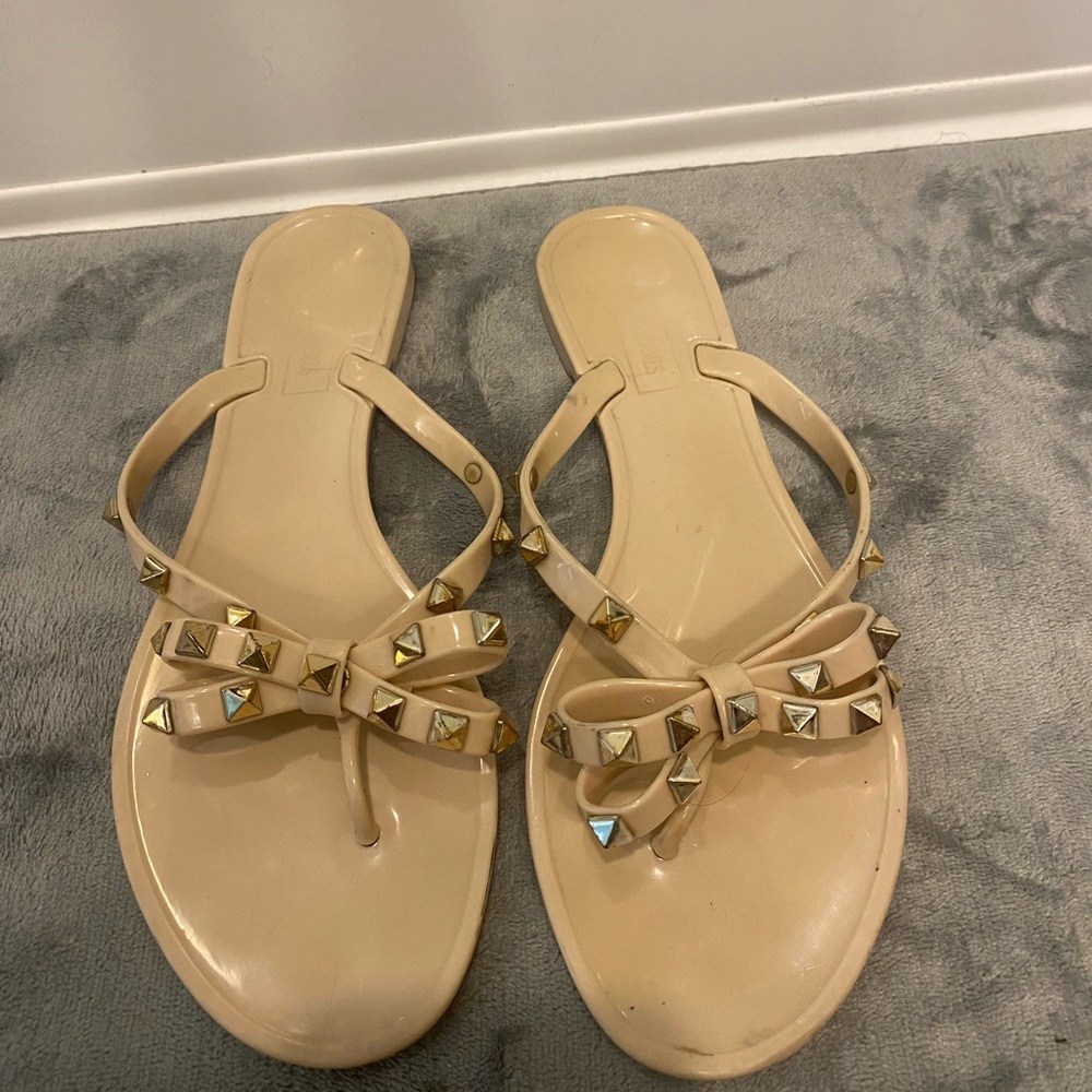 Cutest women’s flip flops